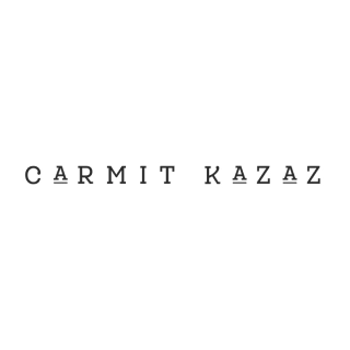 כרמית קזז – לוגו